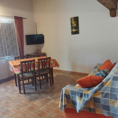 קסטל די טורה Agriturismo Le Cascine מראה חיצוני תמונה