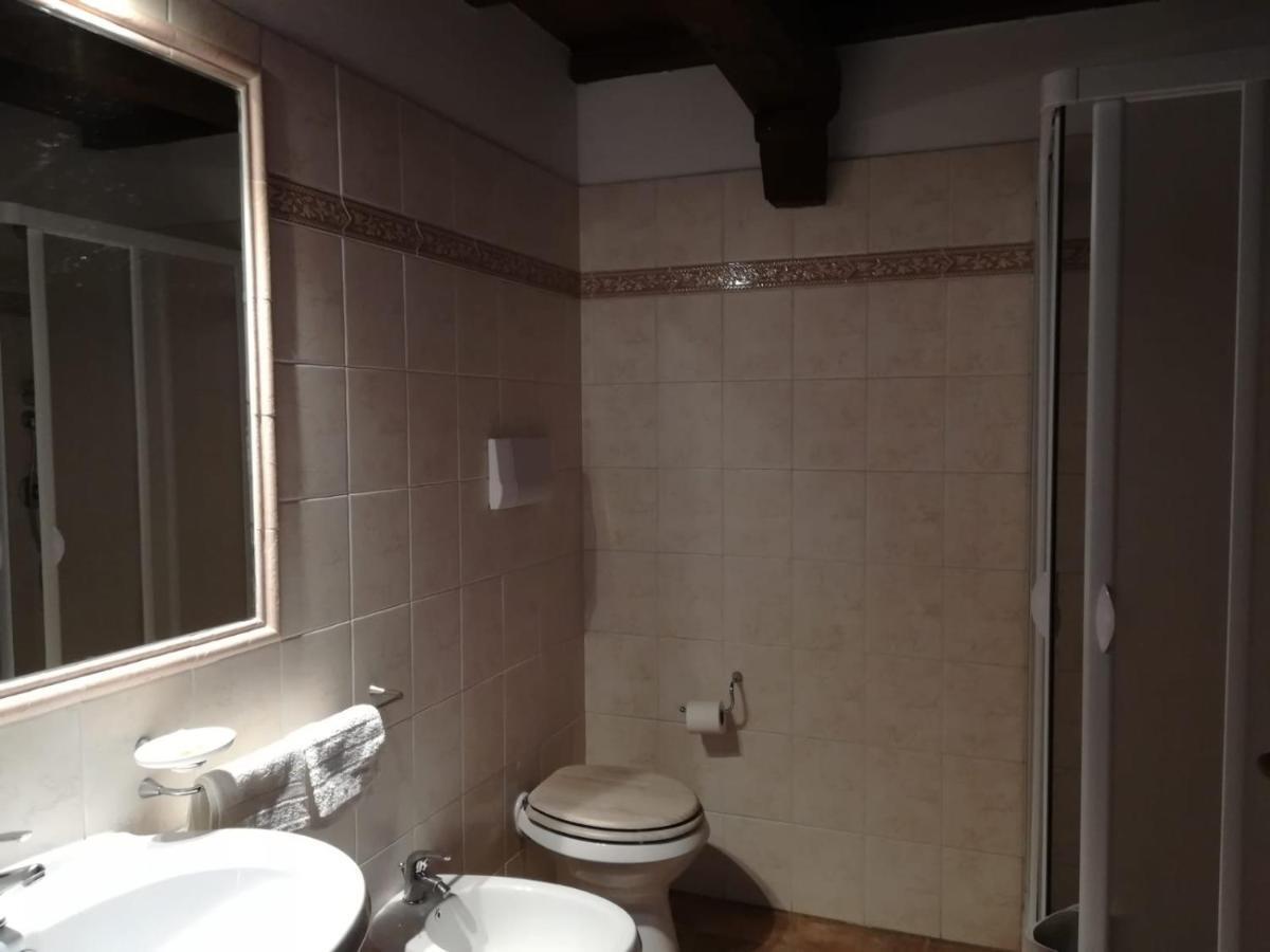 קסטל די טורה Agriturismo Le Cascine מראה חיצוני תמונה